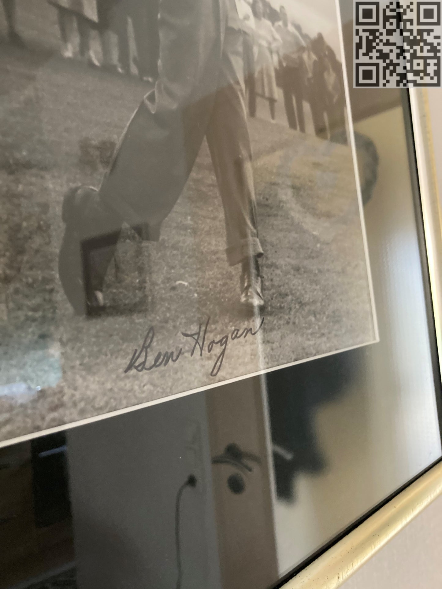 Circa 1950 Ben Hogan Signed Framed Tournament Photo