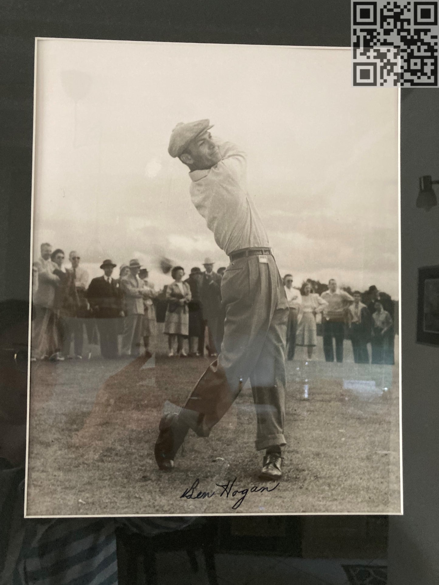 Circa 1950 Ben Hogan Signed Framed Tournament Photo