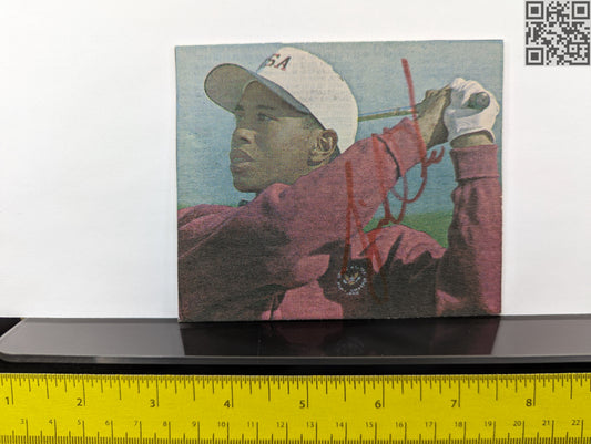 1995 Tiger Woods Signed Clipping Walker Cup Amateur Team Event