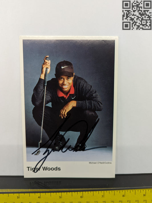2000 Tiger Woods Signed Publicity Photograph Postcard