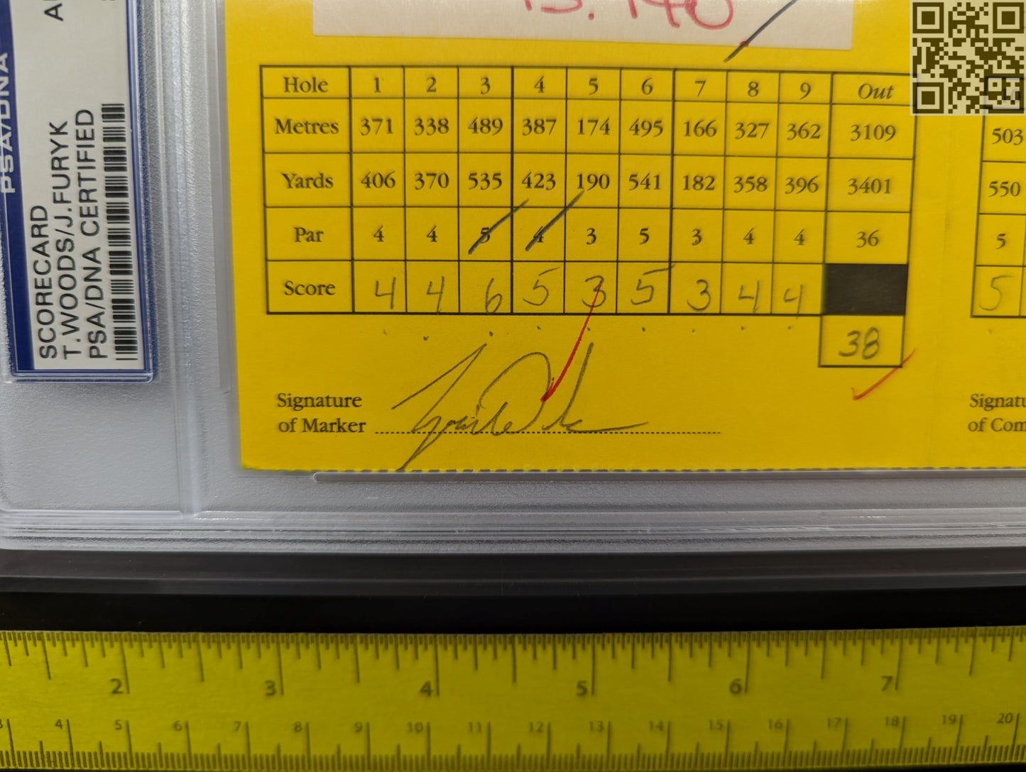 1999 Johnnie Walker Classic Tiger Woods Signed Official Tournament Scorecard 2nd Round