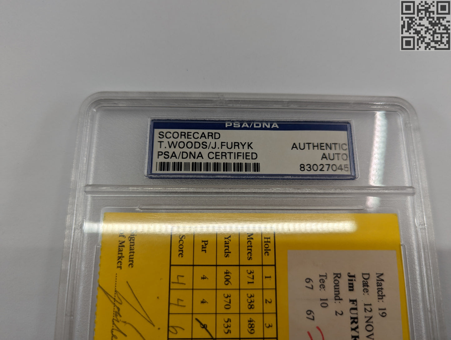 1999 Johnnie Walker Classic Tiger Woods Signed Official Tournament Scorecard 2nd Round